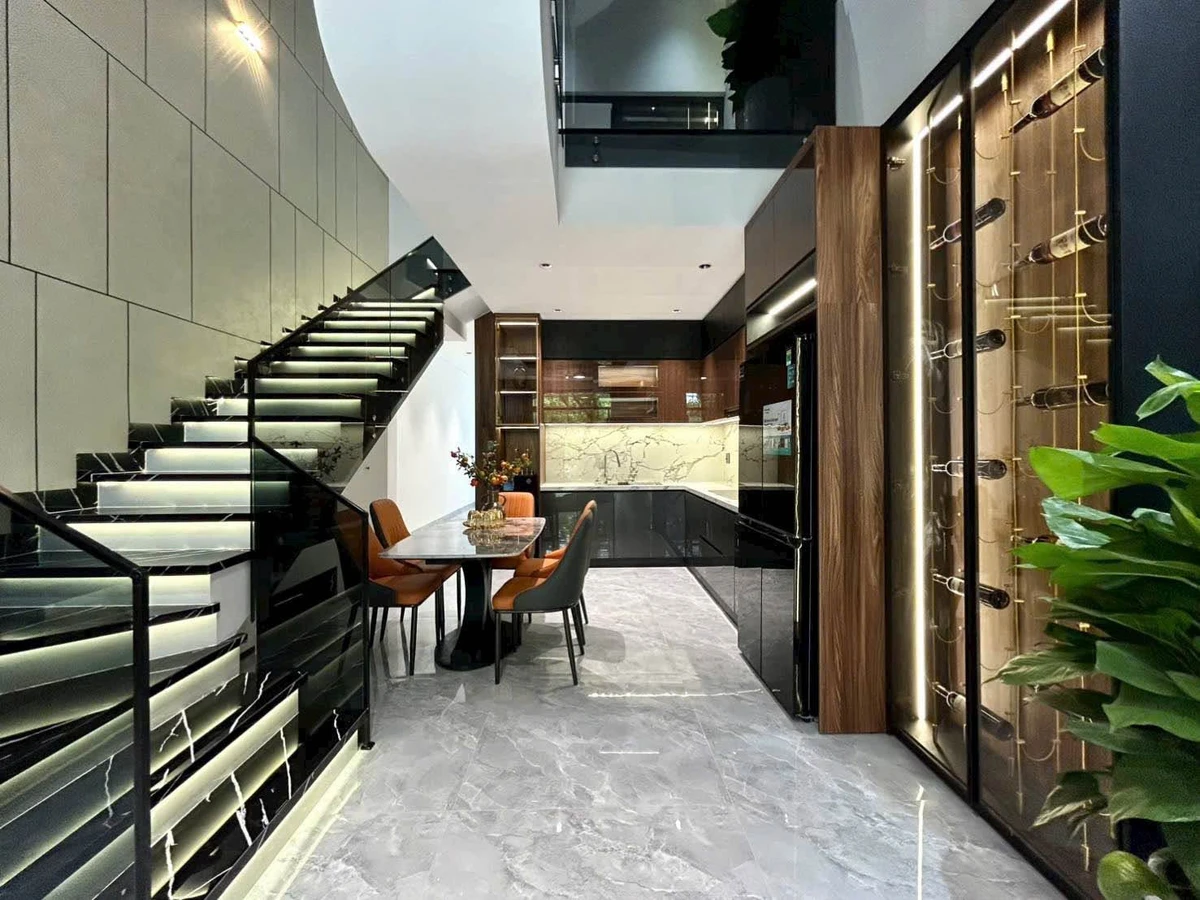 Bán nhà 3 tầng 81m2 Hoà Khánh, Đà Nẵng, 9.3 tỷ - Ảnh thu nhỏ 4