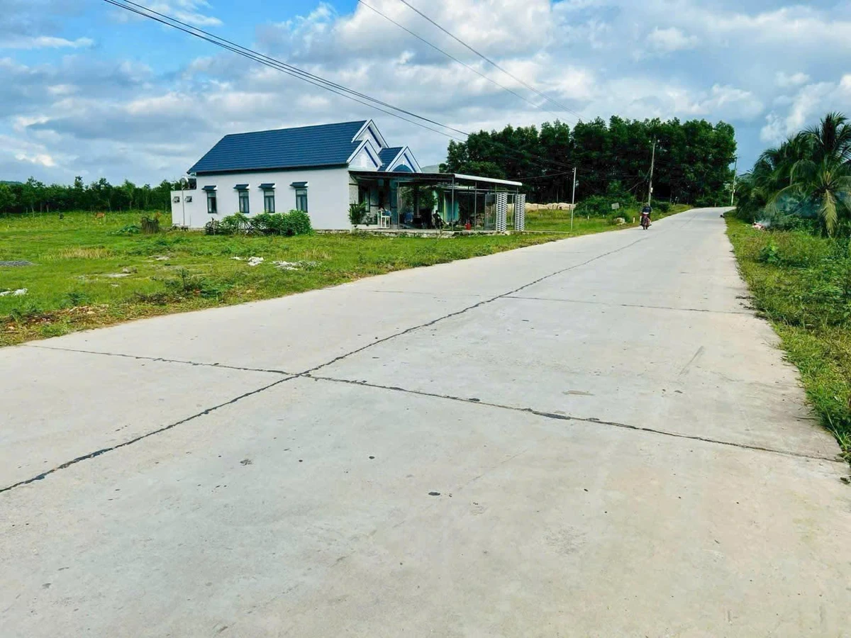 Bán đất mặt tiền Khánh Bình 281m² giá 539 triệu - Ảnh thu nhỏ 2
