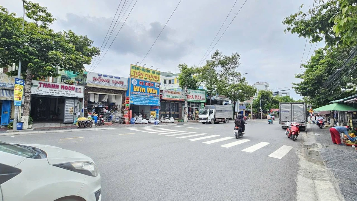 Bán nhà 1 trệt 1 lầu MT 126.5m2, Đã An, Bình Dương - Ảnh thu nhỏ 4