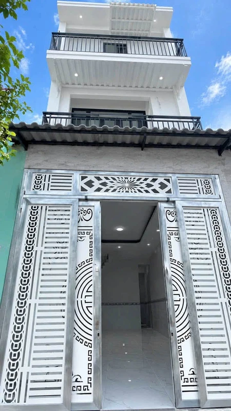 Bán nhà Bùi Văn Ba Q7, 20m², 3 tầng, 3,75 tỷ