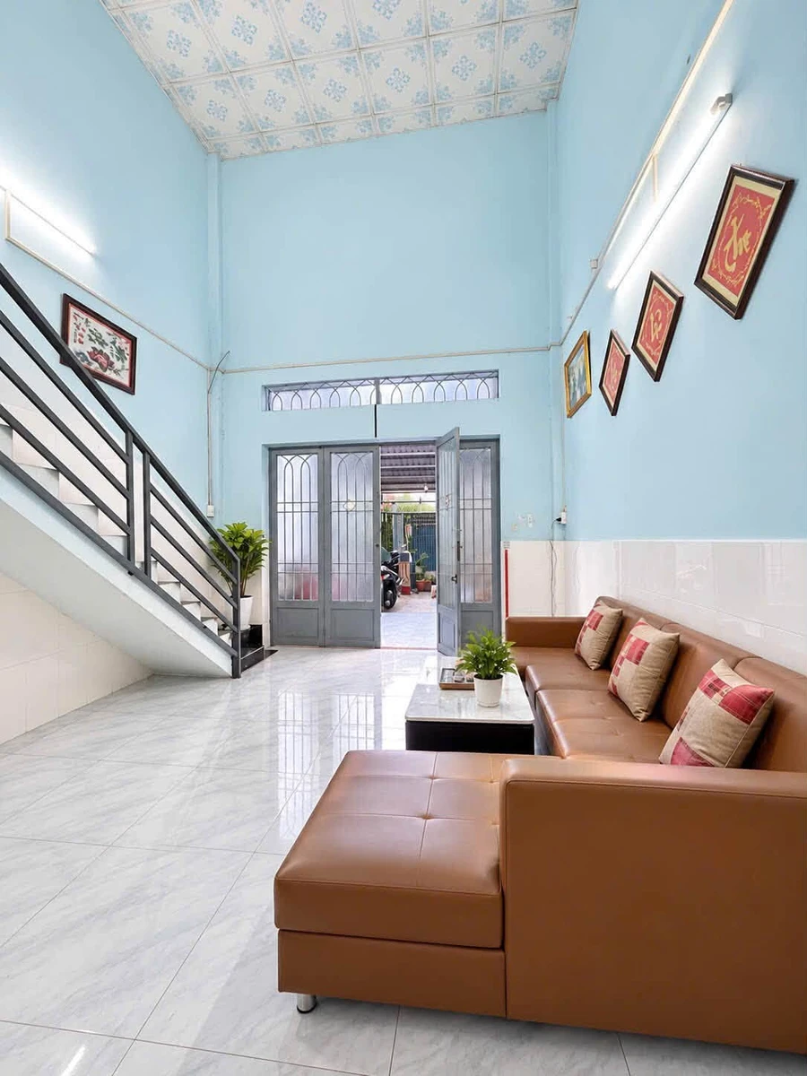Bán nhà Tân Hạnh 120m² 3 phòng ngủ, 2.4 tỷ - Ảnh thu nhỏ 2