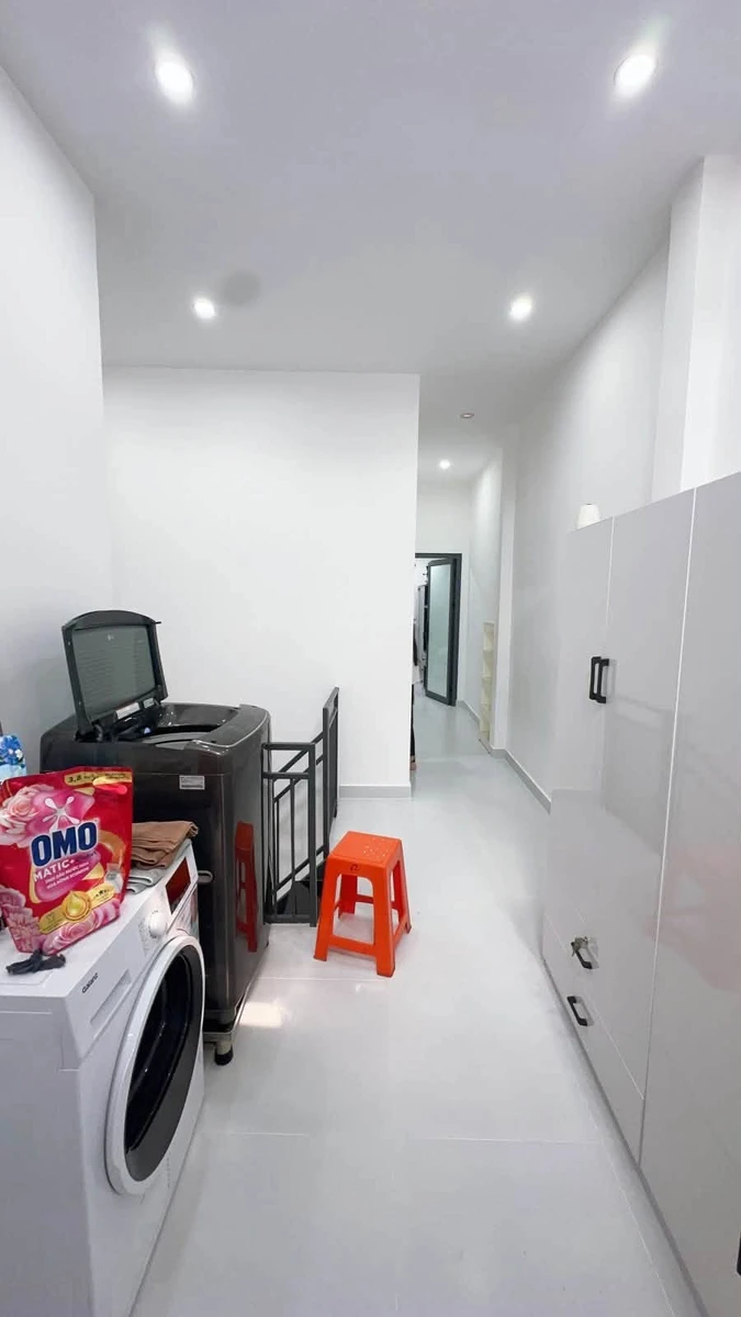 Bán nhà 2 tầng 50m² 3PN Quận 9, full nội thất - Ảnh thu nhỏ 5