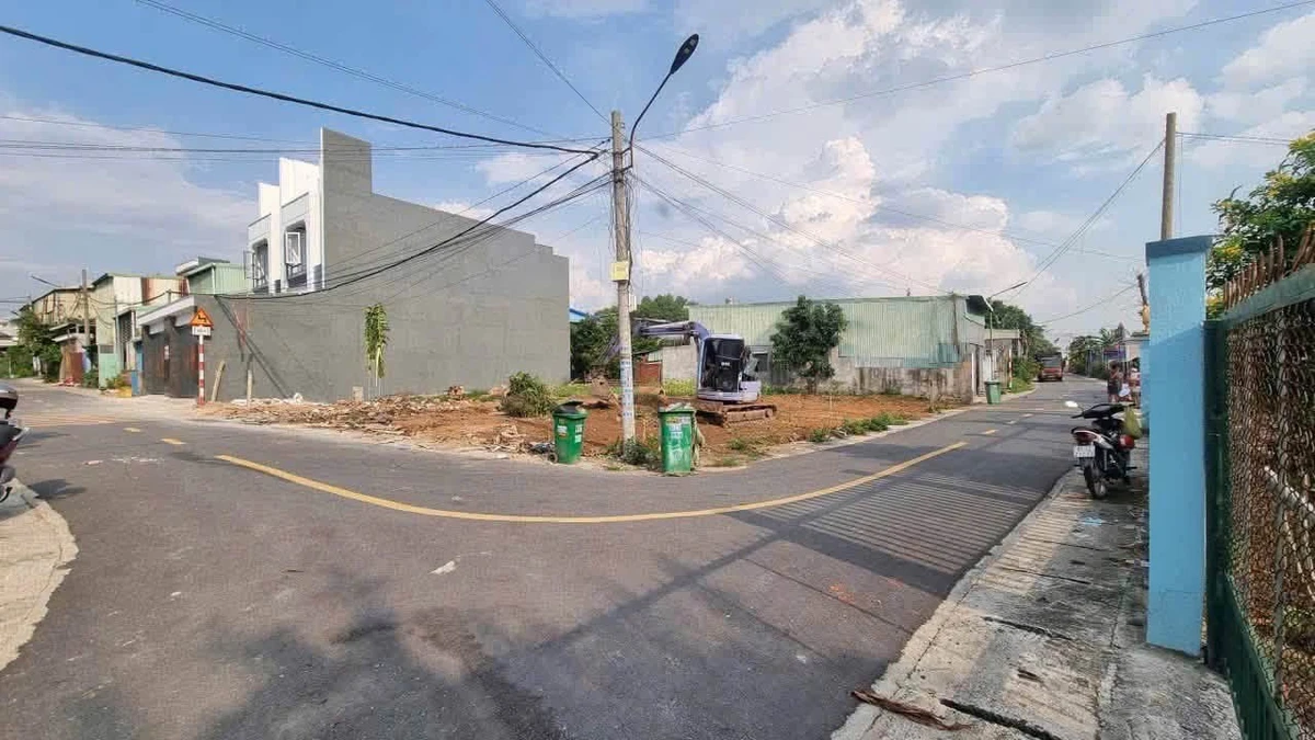 Bán lô góc 194.6m² 2 mặt tiền, Tân Uyên, Củ Chi, 2 tỷ 9 - Ảnh thu nhỏ 3