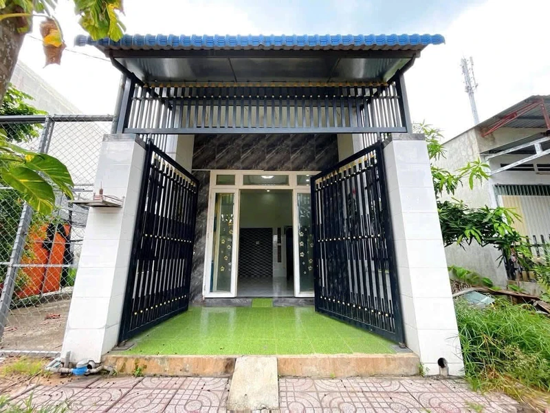Bán nhà 4x20m (80m2) sổ hồng thổ cư KDC Cát Tường Phú Thạnh, Đức Hòa, Long An giá 1,55 tỷ