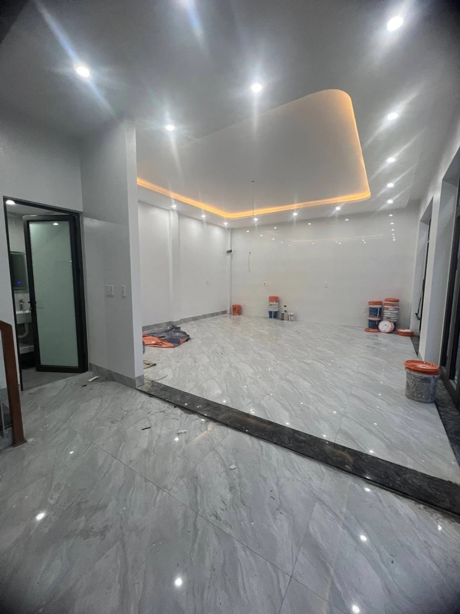 Bán nhà phố mới xây 56m² 3 tầng gần Cầu Trắng Hòn Gai - Ảnh thu nhỏ 3