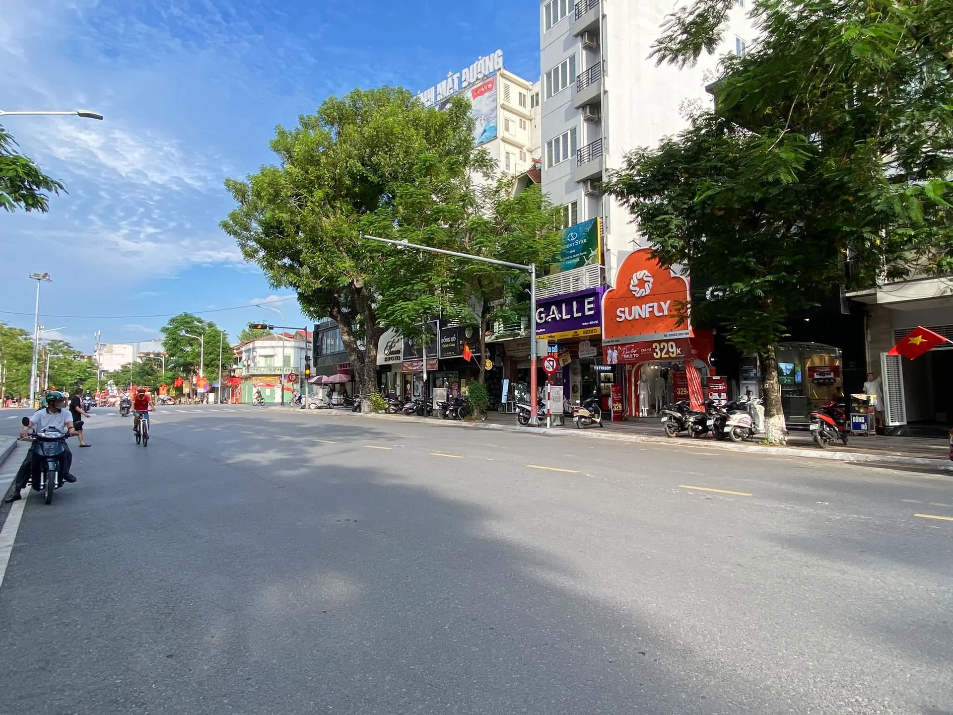 Bán shophouse 105m mặt tiền Trần Nguyên Hãn 15 tỷ - Ảnh 1