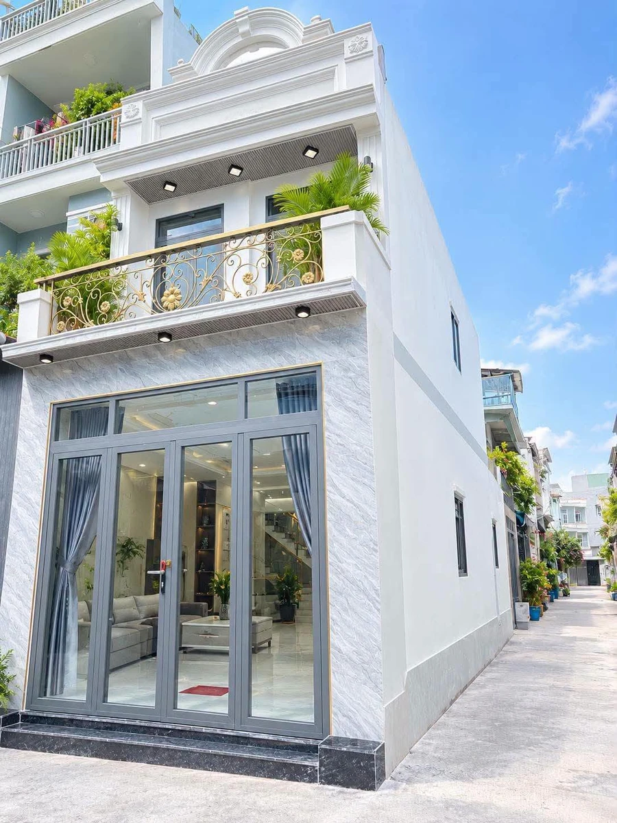 Bán nhà lô góc hẻm 6m ô tô Trần Thị Hè, Quận 12, 64m², 3PN, giá nhỉnh 4 tỷ - Ảnh 1