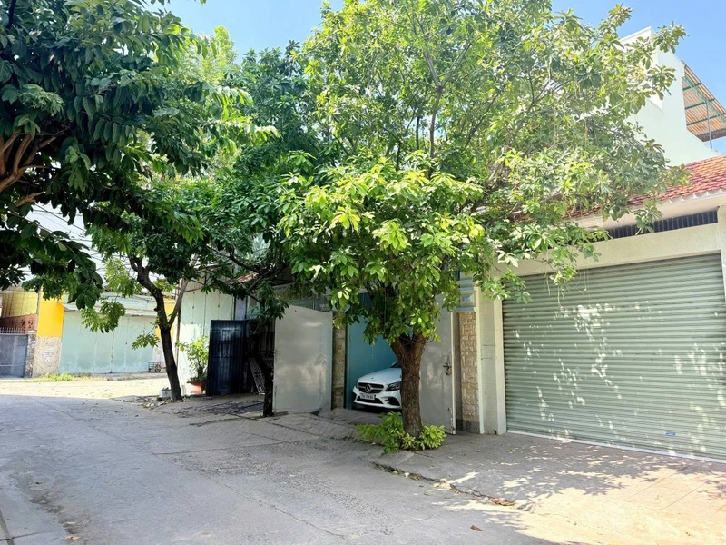 Bán nhà hẻm 2/4 109m² 3PN 2WC, Vĩnh Hải, Bắc Nha Trang, giá 7,5 tỷ