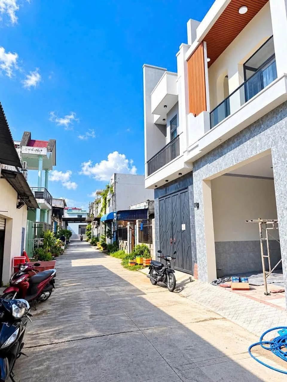Bán nhà 1 trệt 1 lầu 4.25x15m, 3PN, hoàn công, gần chợ Trảng Dài - Ảnh 1