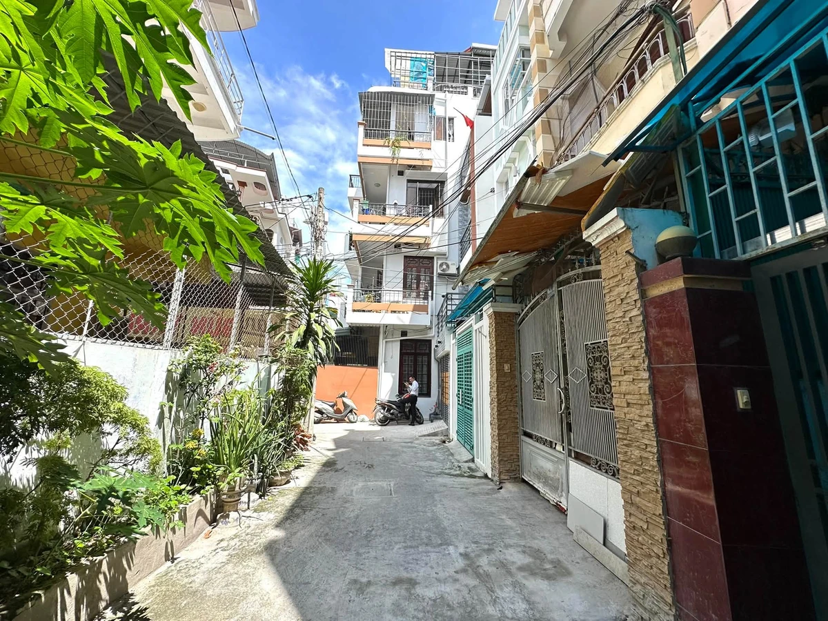Bán nhà hẻm Quang Trung Nha Trang 51.5m² 4 phòng ngủ giá 7.5 tỷ - Ảnh thu nhỏ 2