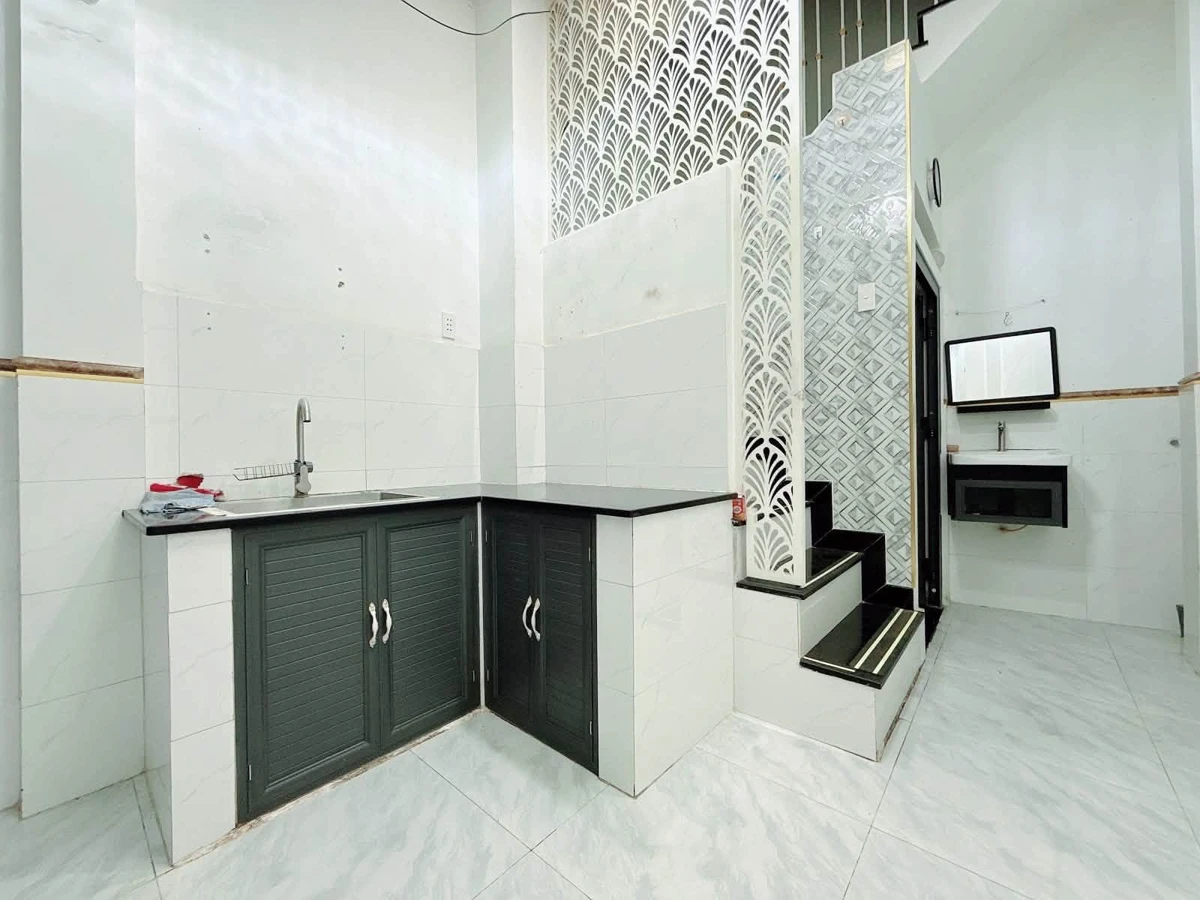 Bán nhà 2 tầng BTCT 23m2 đường Ông Ích Khiêm, Quận 11 giá 3 tỷ - Ảnh thu nhỏ 4