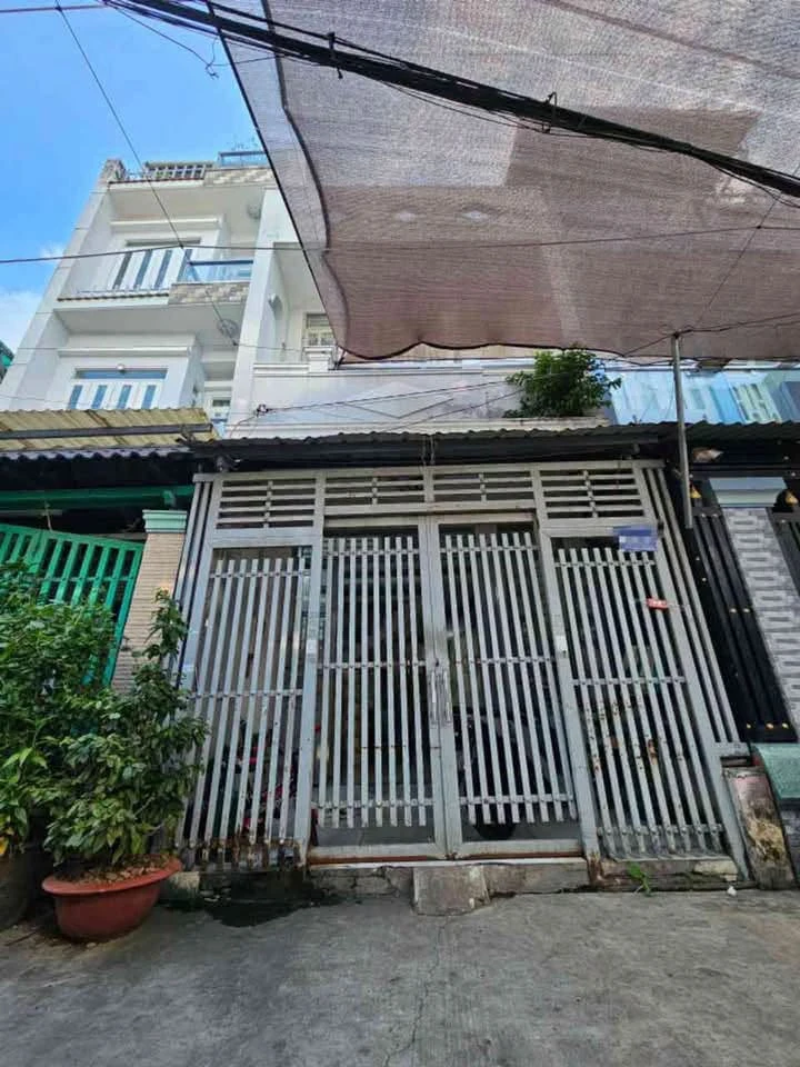 Bán nhà hẻm xe tải Tỉnh Lộ 10 gần chợ Bà Hom, 75m², 3PN, giá 4 tỷ, Bình Tân - Ảnh thu nhỏ 2