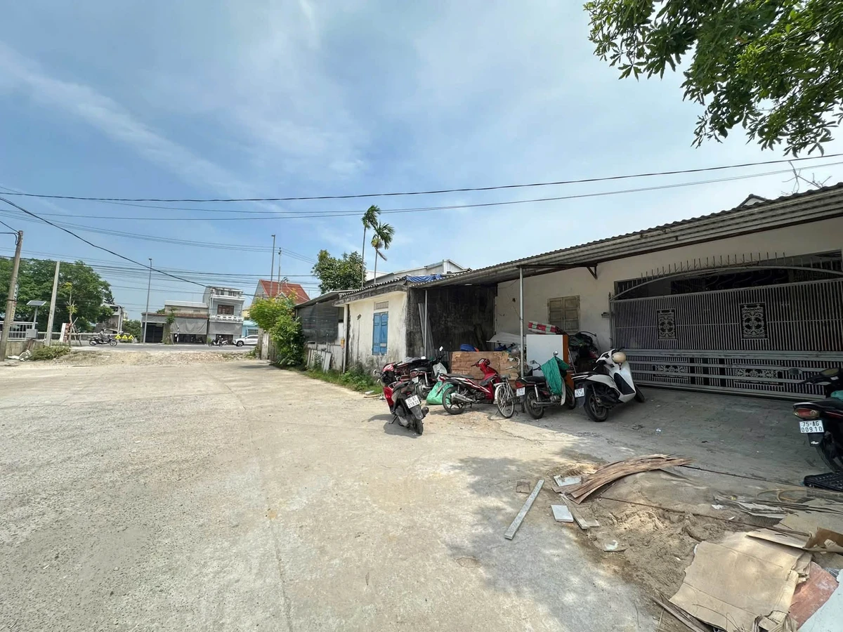 Bán nhà mặt tiền Phạm Văn Đồng, Huế 122,5m2, 4,9 tỷ - Ảnh thu nhỏ 4