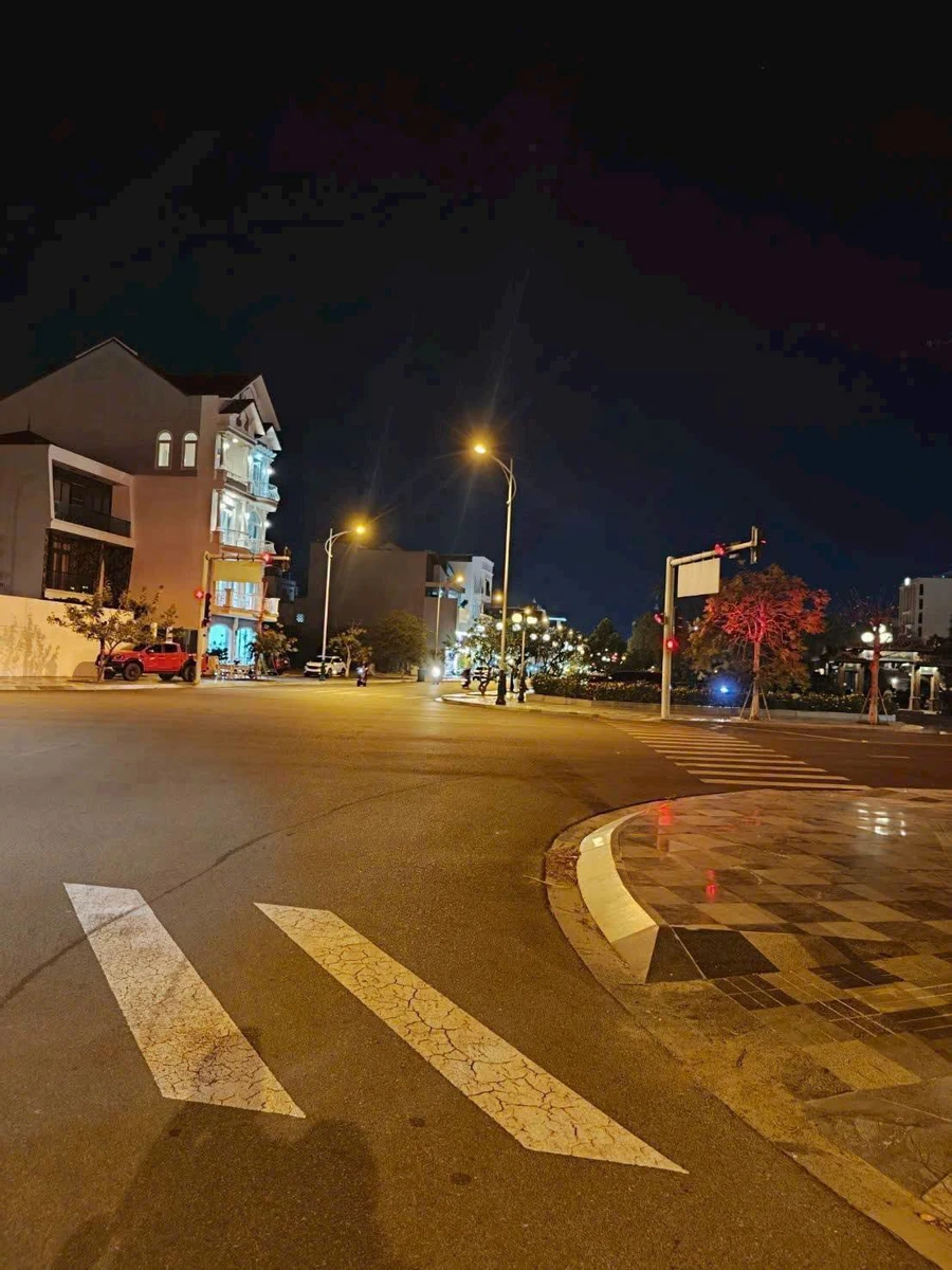 Bán đất 280m2 mặt tiền nhựa hướng biển gần công viên Hòa Bình, Phan Thiết - Ảnh thu nhỏ 2