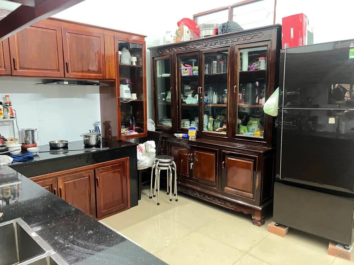 Bán nhà 3 tầng mặt tiền 98m² Quảng Ngãi 4,6 tỷ - Ảnh 1