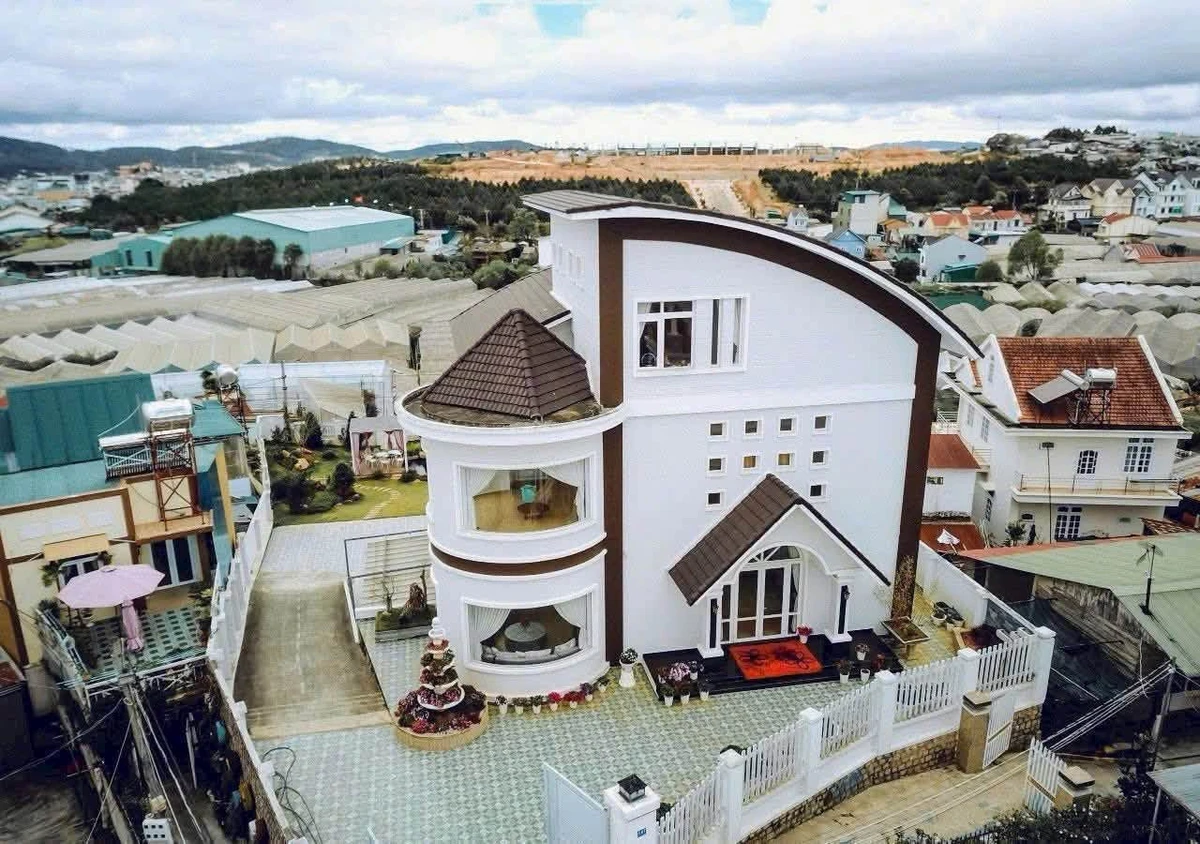 Bán biệt thự 1000m2 sân vườn, 2 mặt tiền Đà Lạt - Ảnh thu nhỏ 2