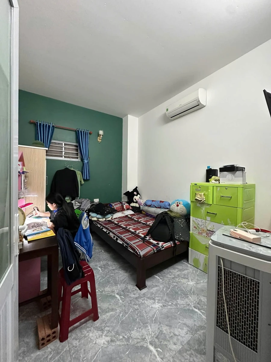 Bán nhà mặt tiền Nguyễn Khoa Chiêm, Huế, 100m2, 3 phòng ngủ, 2.75 tỷ - Ảnh thu nhỏ 3