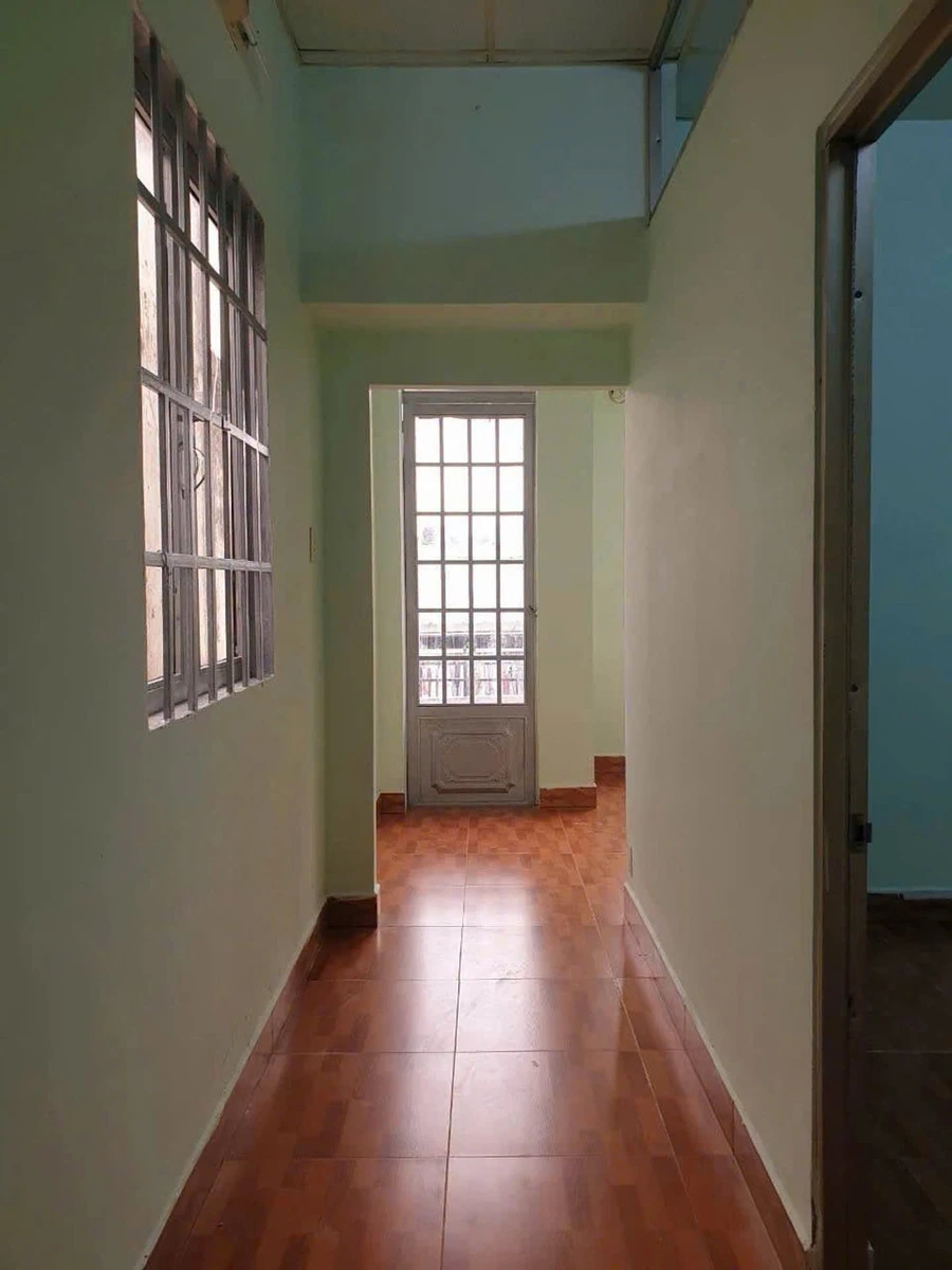 Bán nhà 2 tầng hẻm 64m2 Phạm Hữu Lầu Quận 7 - Ảnh thu nhỏ 3