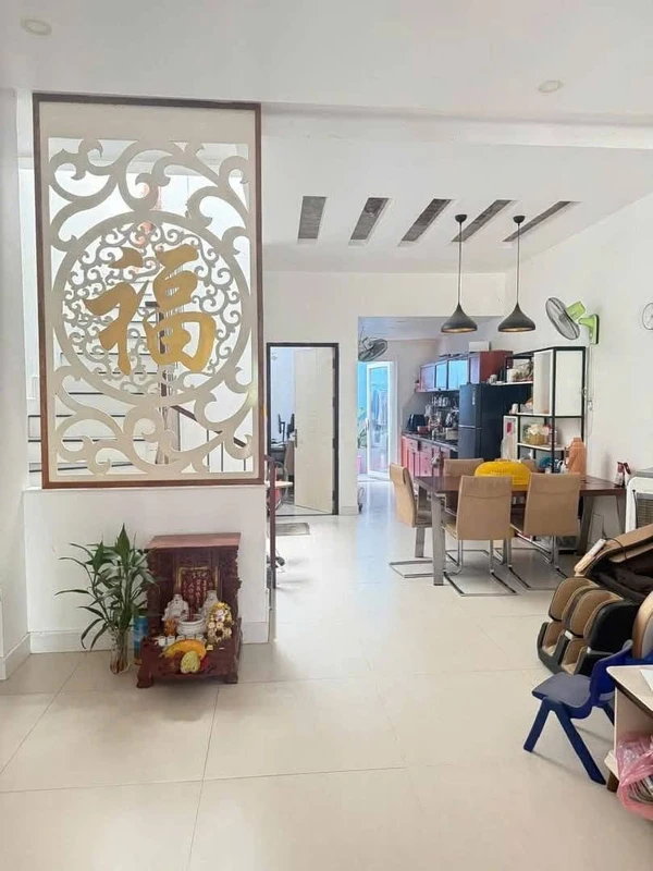 Bán nhà phố Rạch Giá 90m², 2 tỷ 400 triệu
