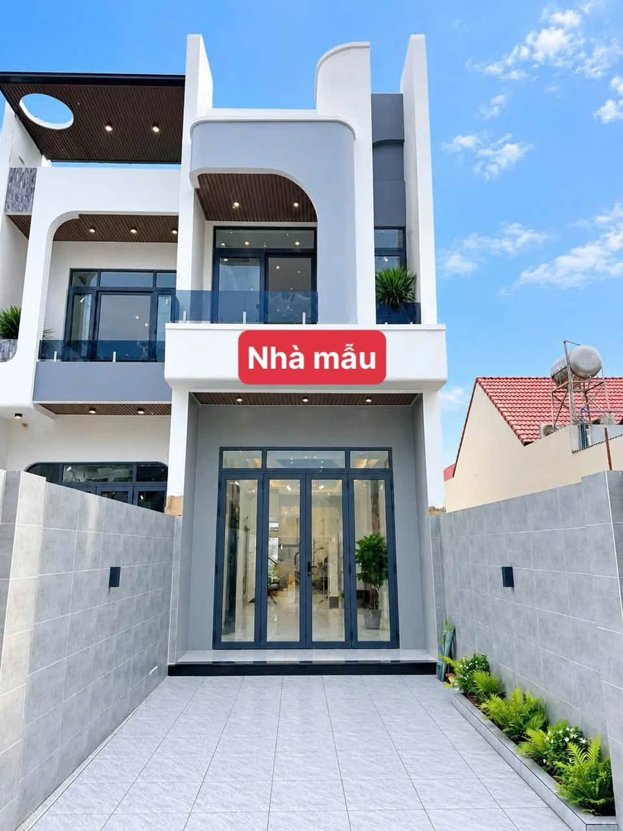 Bán nhà phố 95m2 1 trệt 1 lầu 4 tỷ 890 triệu Chợ Tân Phong - Ảnh thu nhỏ 2