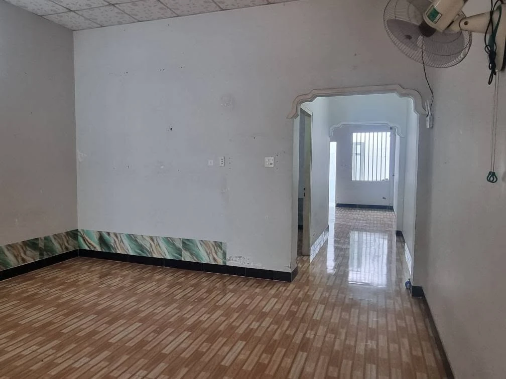 Bán nhà cấp 4 100m2 đường Hoàng Đạo Thành, Phan Thiết - Ảnh thu nhỏ 4