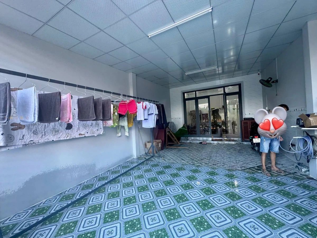 Bán nhà hẻm 1081A Lâm Quang Kỳ, Rạch Giá 1 tỷ 750 triệu - Ảnh thu nhỏ 3