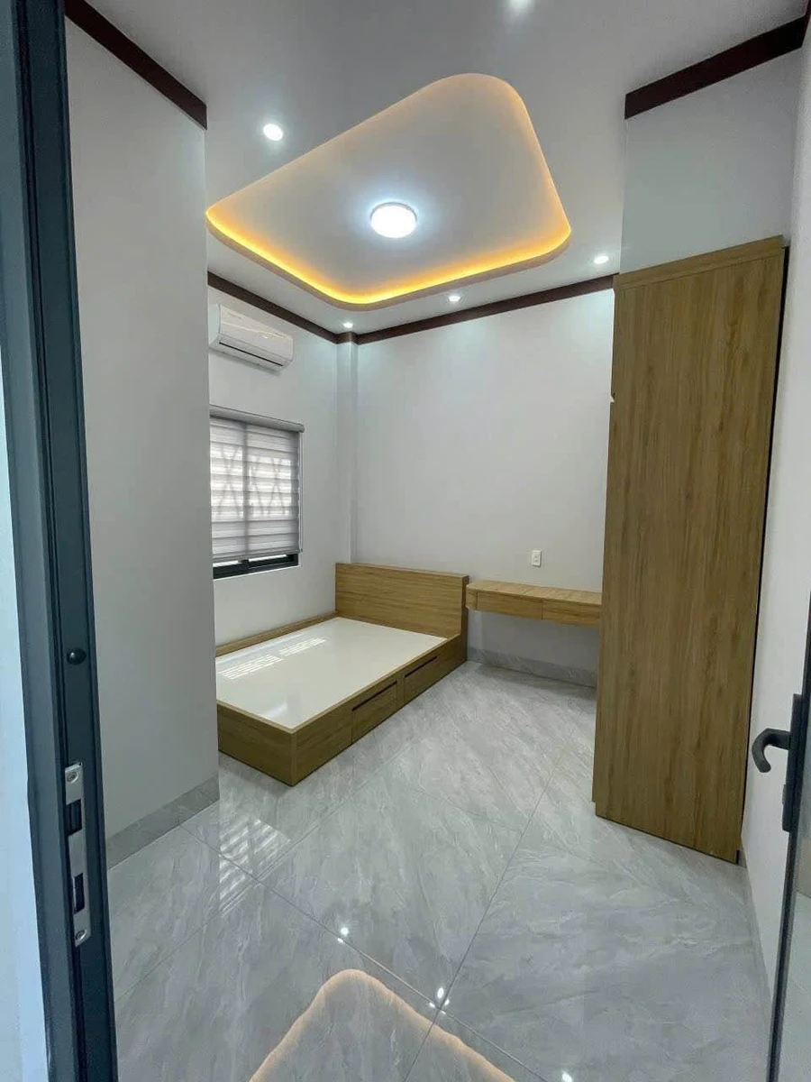 Bán nhà sân vườn 150m² 3 phòng ngủ Y Wang, Thủ Đức - Ảnh thu nhỏ 2