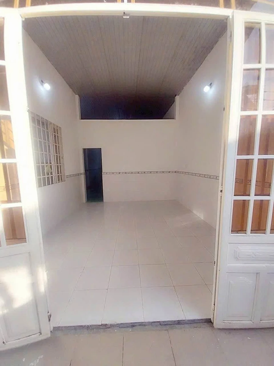 Bán nhà 2 phòng ngủ 100m² sát chợ Thanh Hóa, Quận 12 - Ảnh thu nhỏ 4