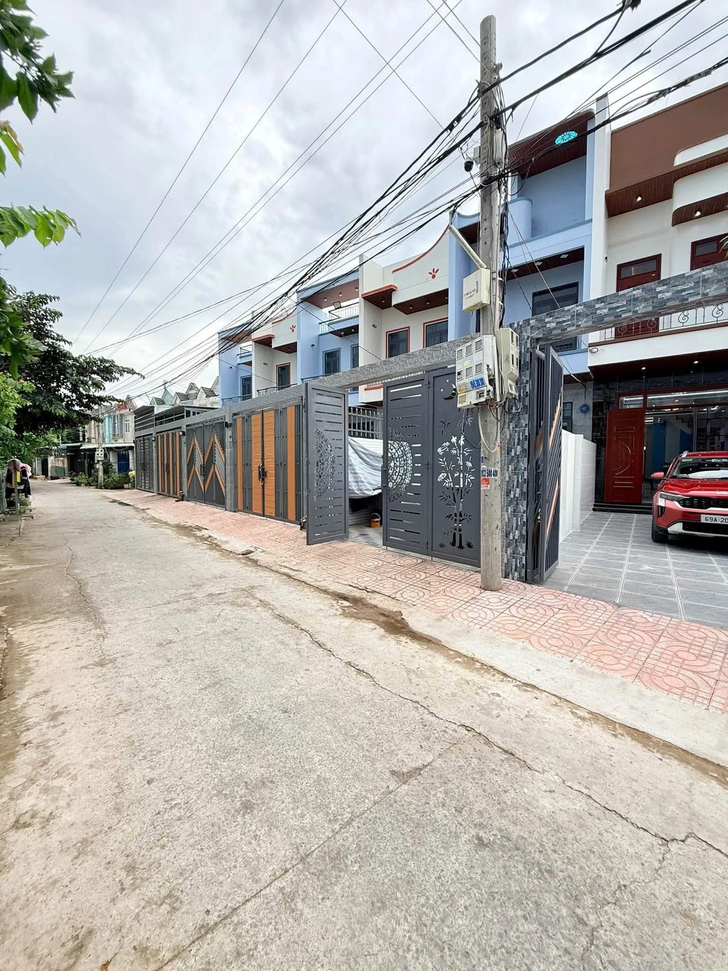 Bán nhà 1 trệt 1 lầu 143.6m² tại Cần Giuộc Long An - Ảnh 1