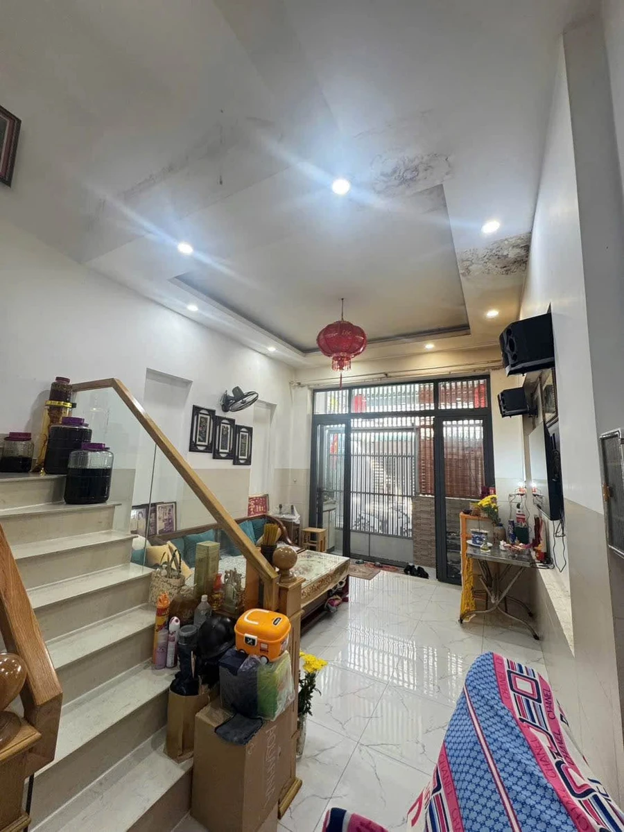 Bán nhà 2 lầu 49.3m2 Vũng Tàu 4.8 tỷ - Ảnh thu nhỏ 2