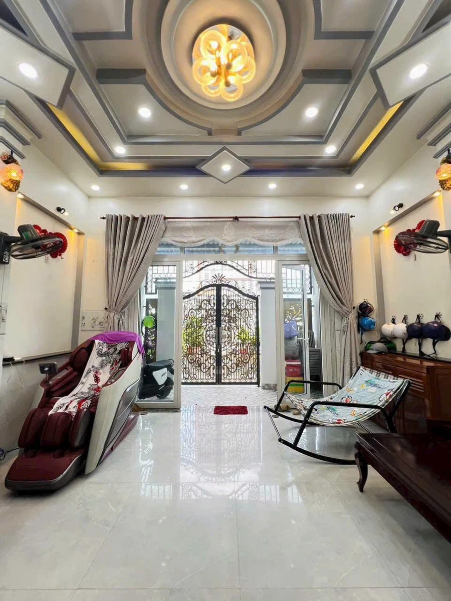 Bán nhà trệt lầu 3PN Rạch Giá 91m² giá 2 tỷ 950 - Ảnh thu nhỏ 2