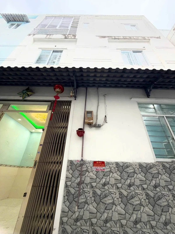 Bán nhà hẻm 24.5m² 4PN 2WC Huỳnh Tấn Phát Nhà Bè