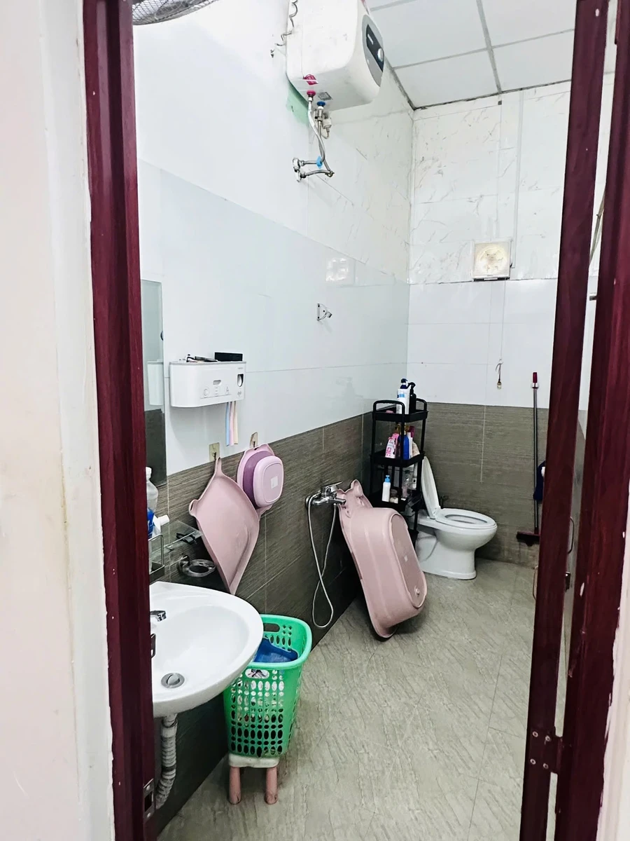 Bán nhà Thủy Xuân 100m² 2 PN, giá 1,98 tỷ - Ảnh thu nhỏ 4