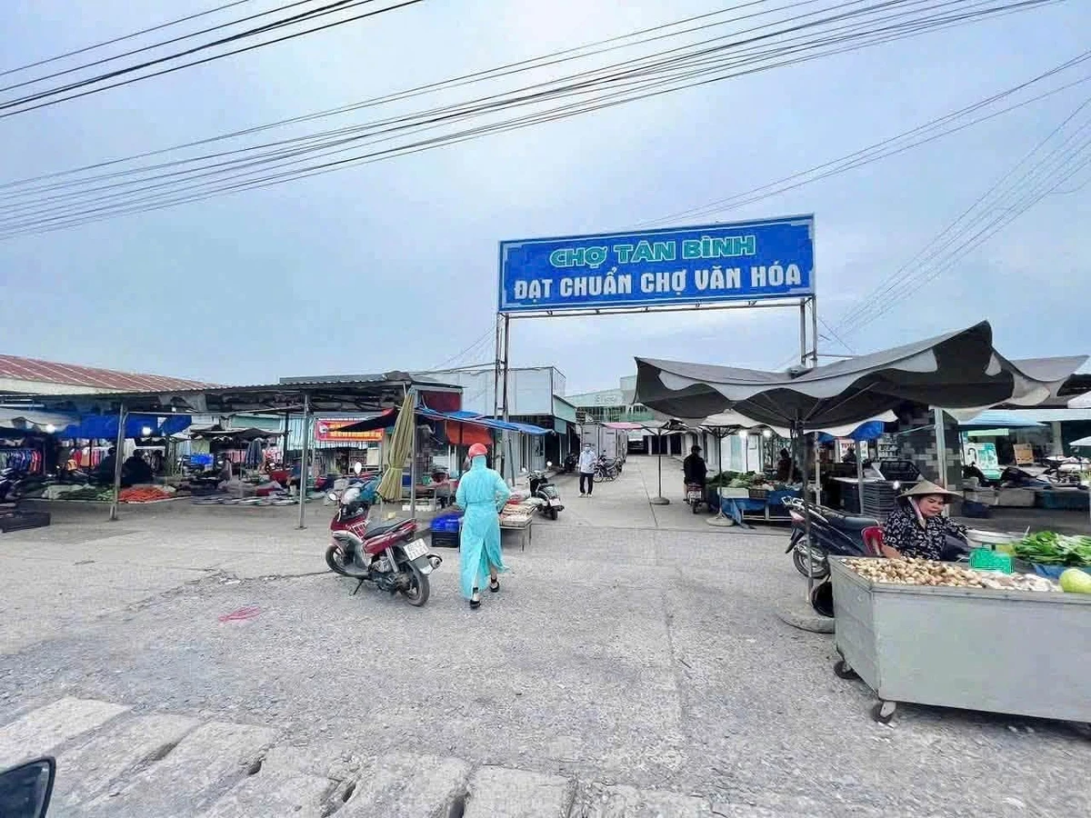 Bán nhà lầu 768m² hoàn thiện gần chợ Tân Bình, 730 triệu - Ảnh 1