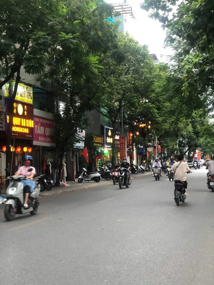 Bán shophouse mặt phố Dương Văn Bé 48m² - Ảnh 1