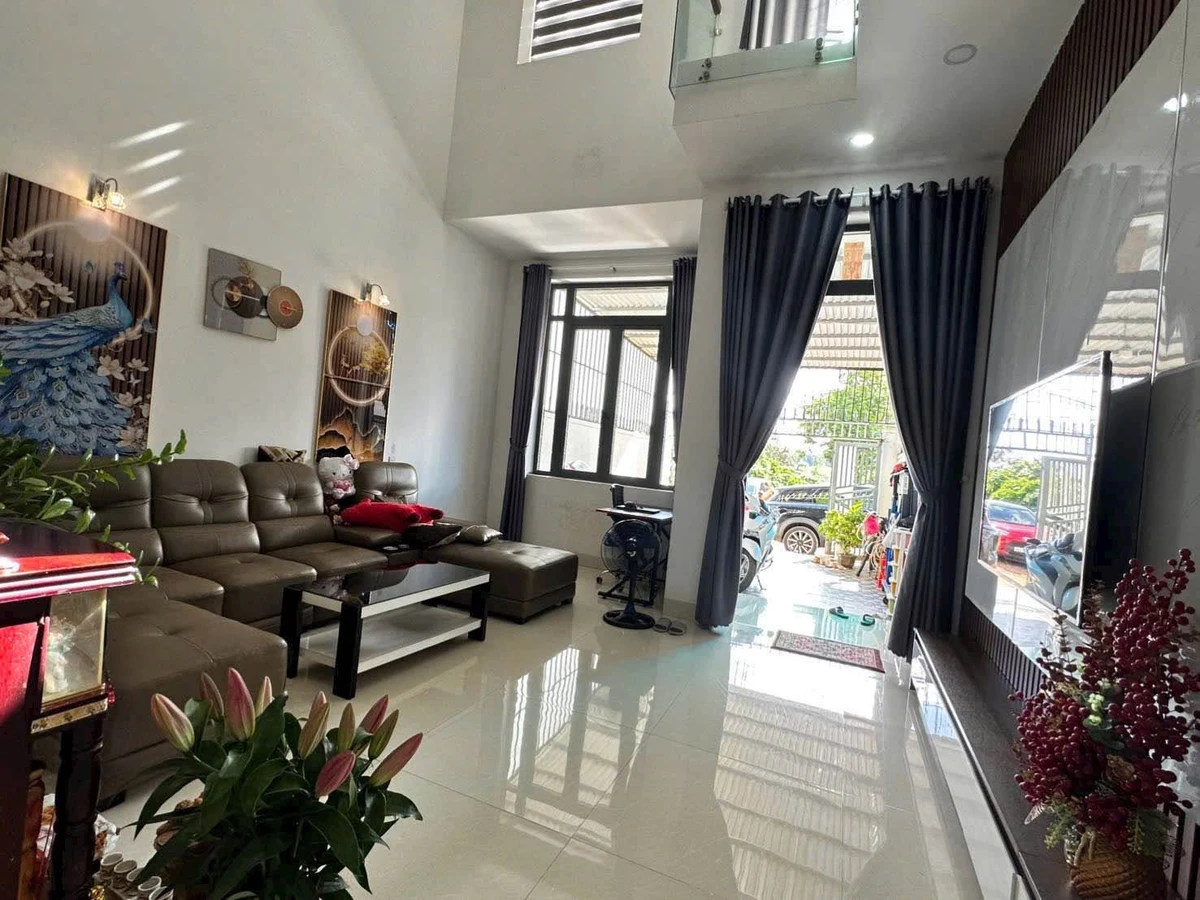 Bán nhà 220m2 full thổ cư, 3 phòng ngủ, gần Đồi Hoàng Hôn, Buôn Ma Thuột - Ảnh thu nhỏ 3