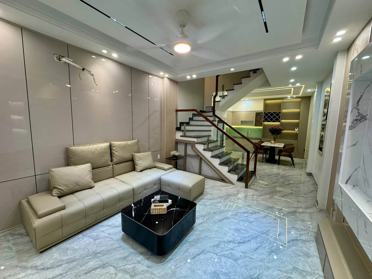 Bán nhà riêng 51m² 4 tầng Q1 giá 3 tỷ - Ảnh thu nhỏ 3