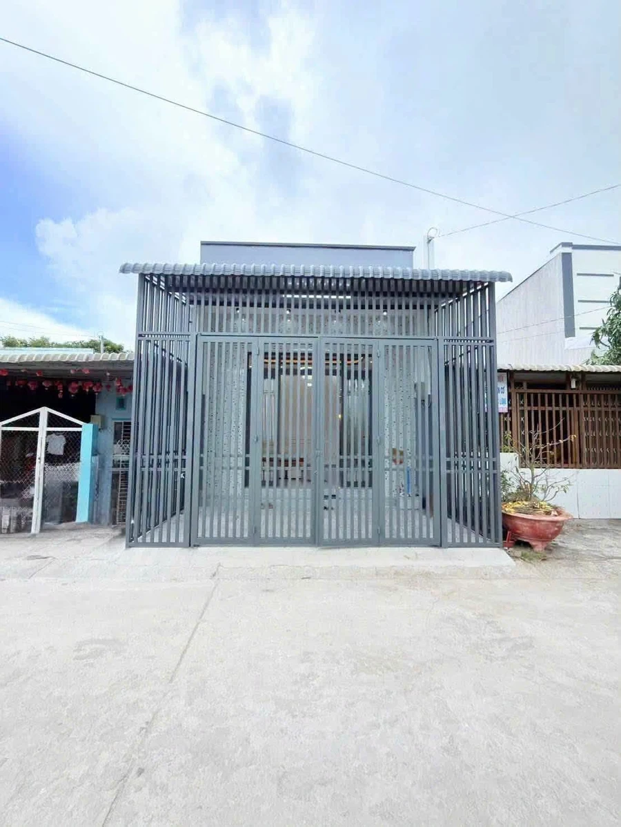 Bán nhà 80m² 2PN 2WC Đinh Thị Mai, Rạch Giá, 1 tỷ 590 triệu - Ảnh 1