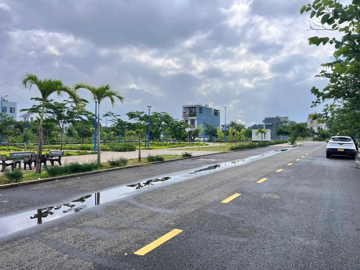Bán lô đất 100m2 khu tái định cư Hòa Long, TP. Bà Rịa, giá 2,15 tỷ - Ảnh thu nhỏ 2