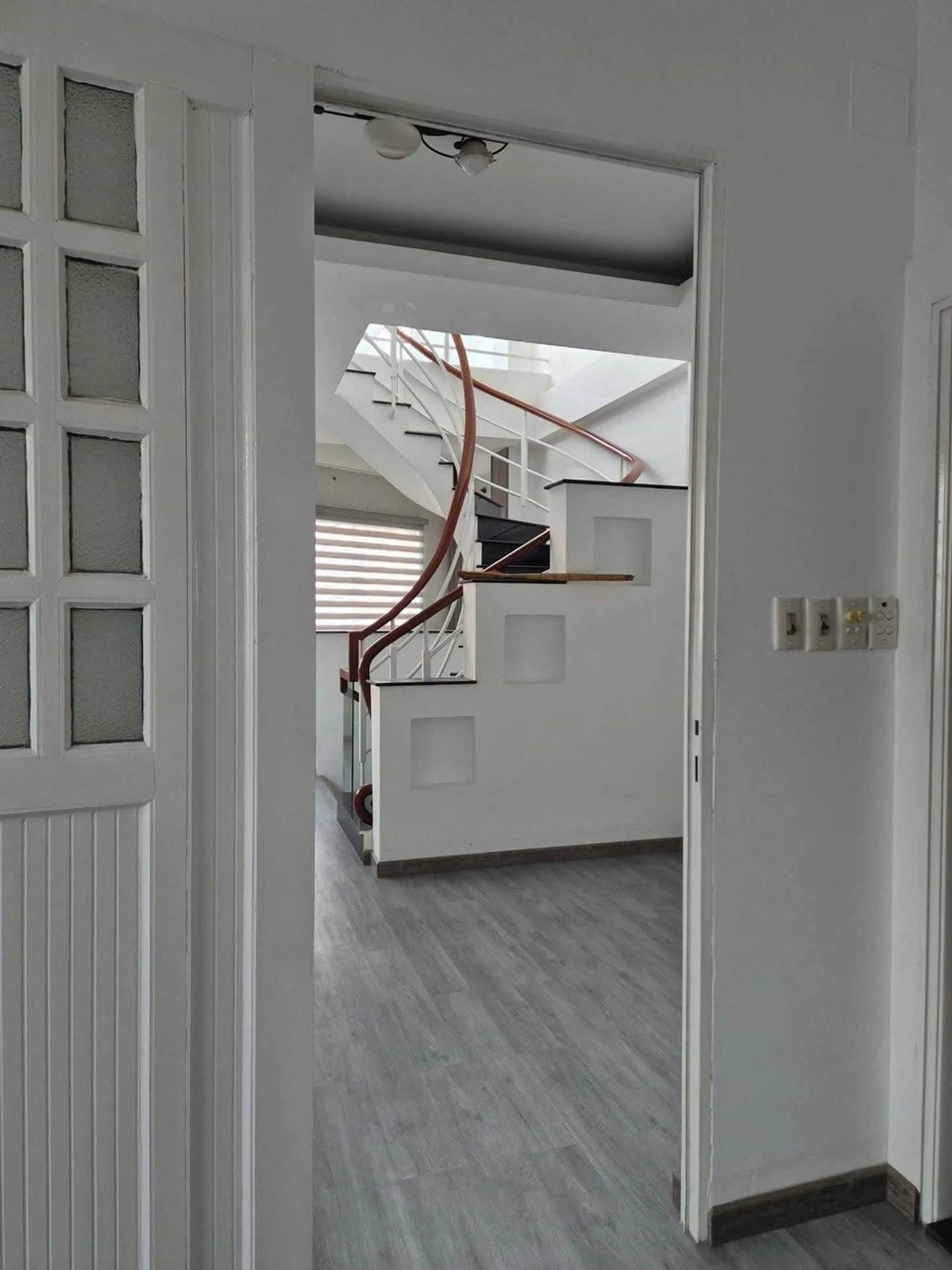 Bán nhà góc 2 mặt tiền hẻm ô tô 52,5m² 1 trệt 2 lầu, Nguyễn Văn Luông, Quận 6, giá 7,3 tỷ - Ảnh 1