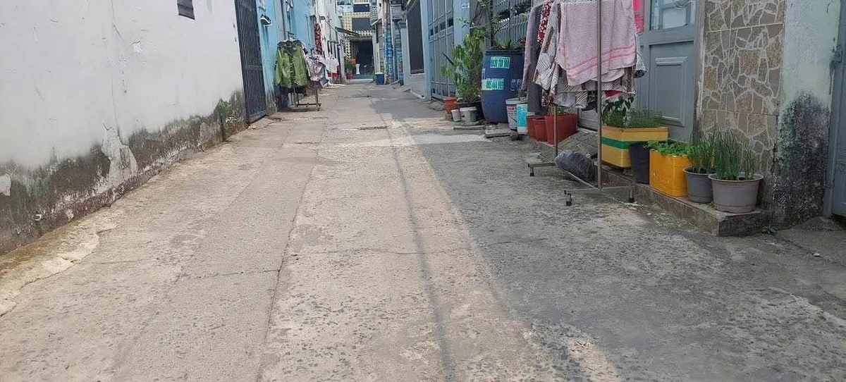 Bán nhà cấp 4 SHR 1 Lê Thị Hà, 4.5x15m, 3 tỷ 1 - Ảnh 1