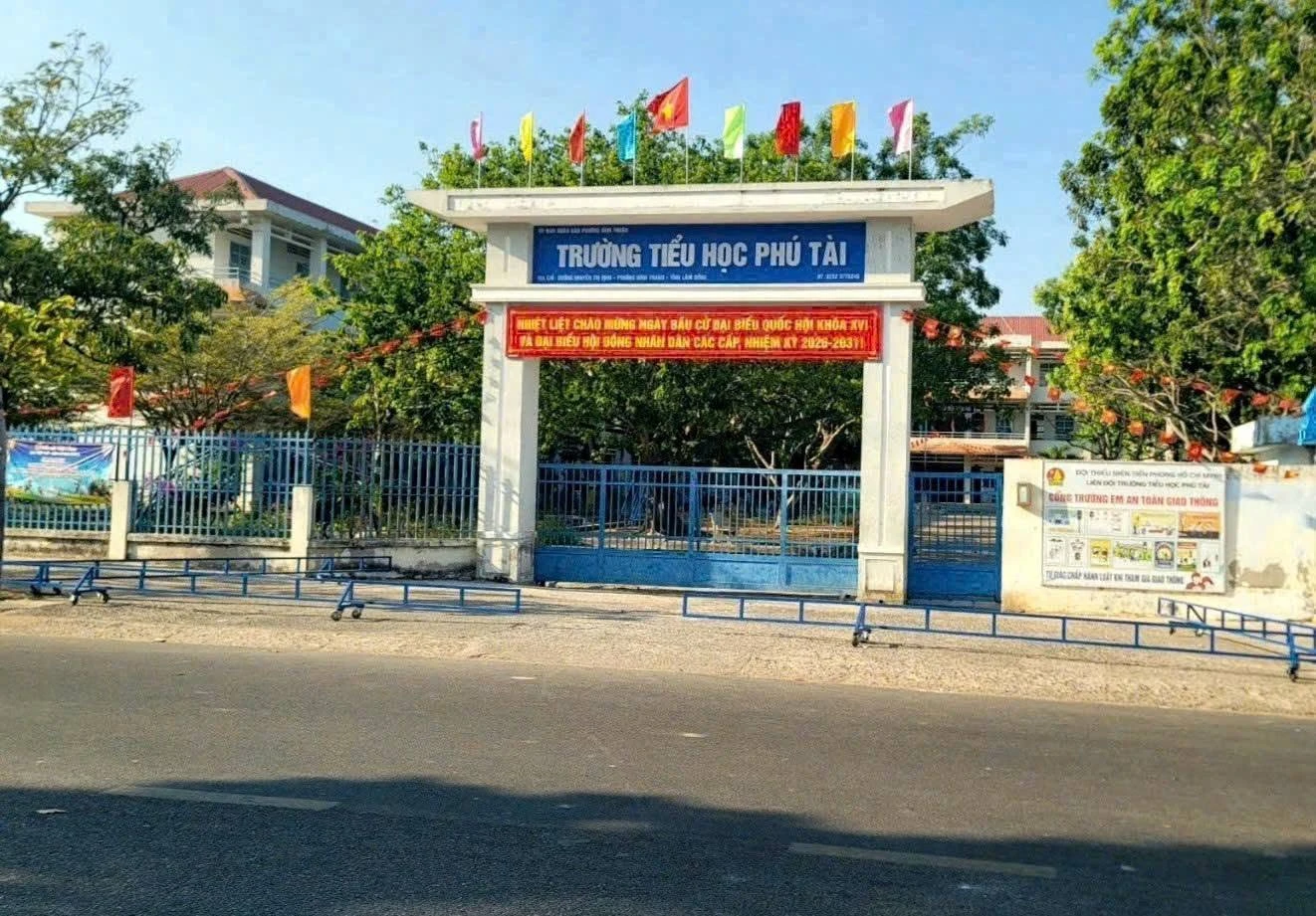 Bán lô đất góc 2 mặt tiền 150m2 Phan Thiết 3.6 tỷ - Ảnh 1