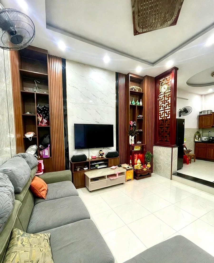Bán nhà 3 tầng 105.5m² Trần Hưng Đạo Quy Nhơn 2 tỷ 450 - Ảnh 1