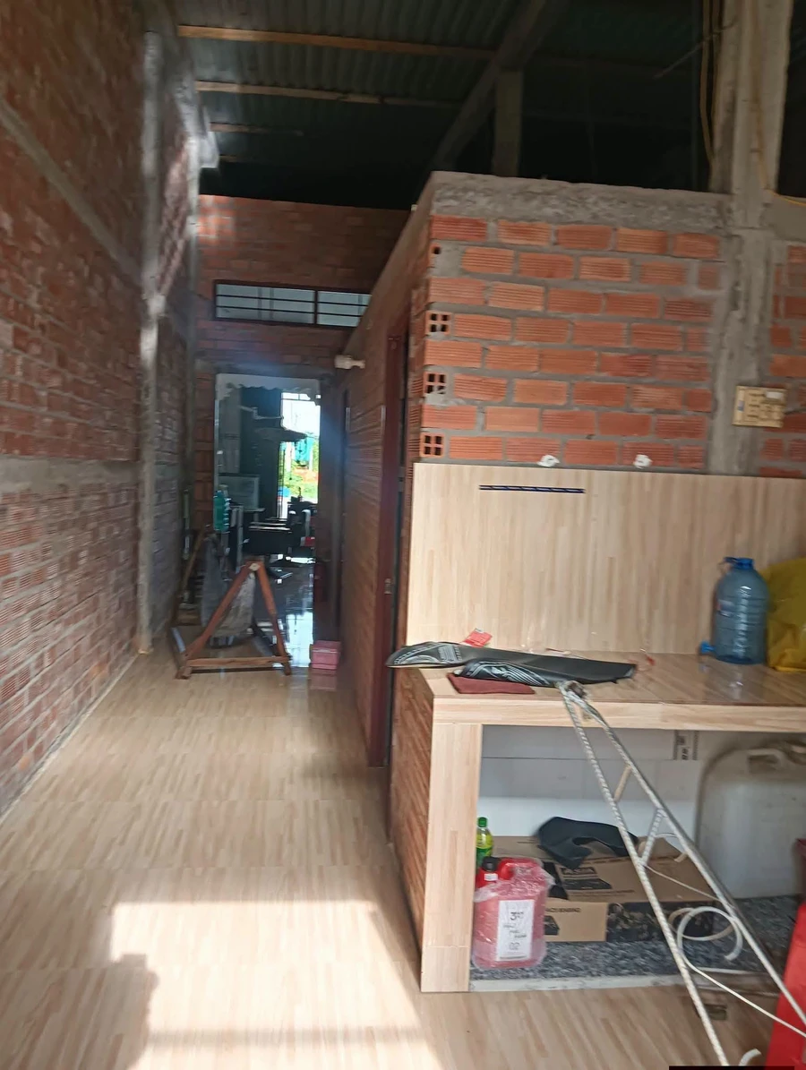 Bán nhà cấp 4 mặt tiền 12m, 100m², 2PN ở Tân Tây Thạnh, Long An - Ảnh thu nhỏ 4