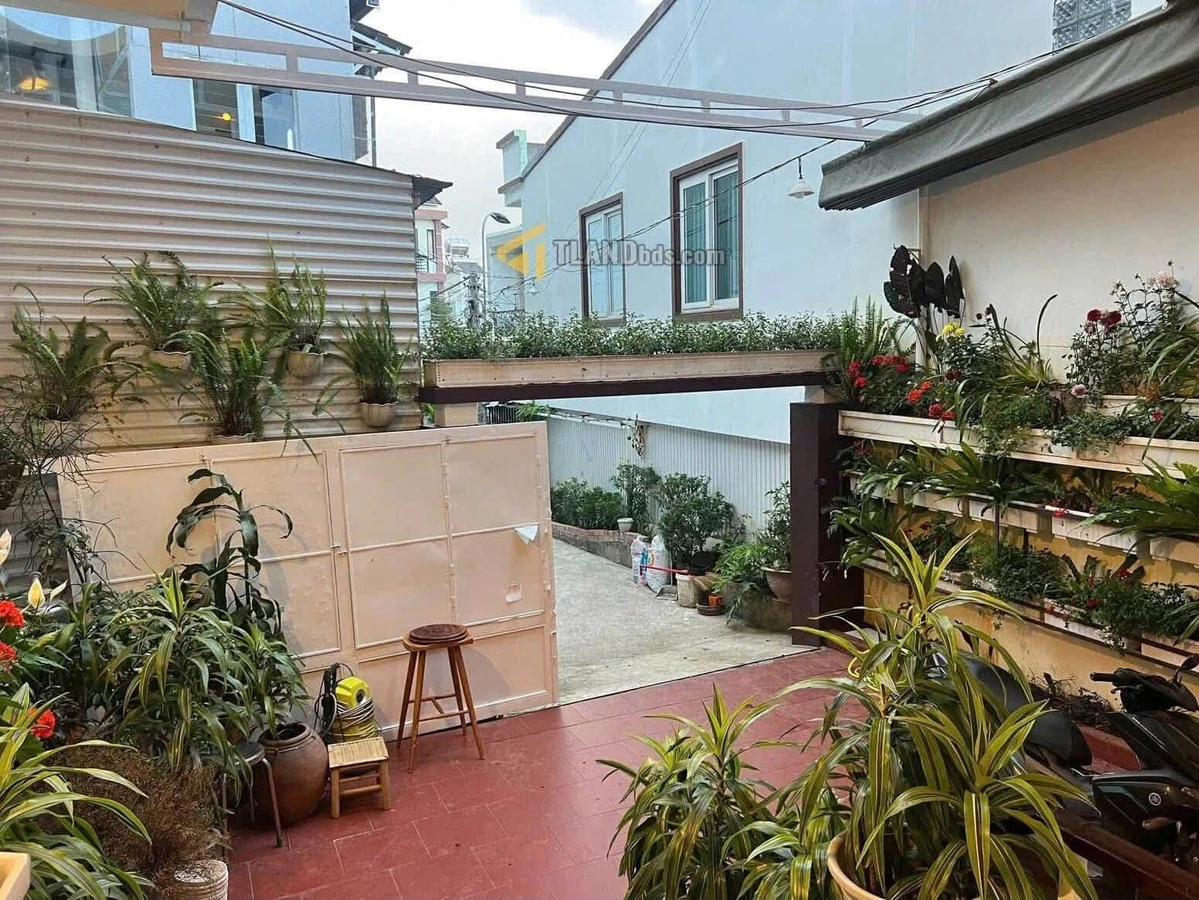 Bán nhà phố hẻm ô tô 91.6m² 4 phòng Đà Lạt - Ảnh 1
