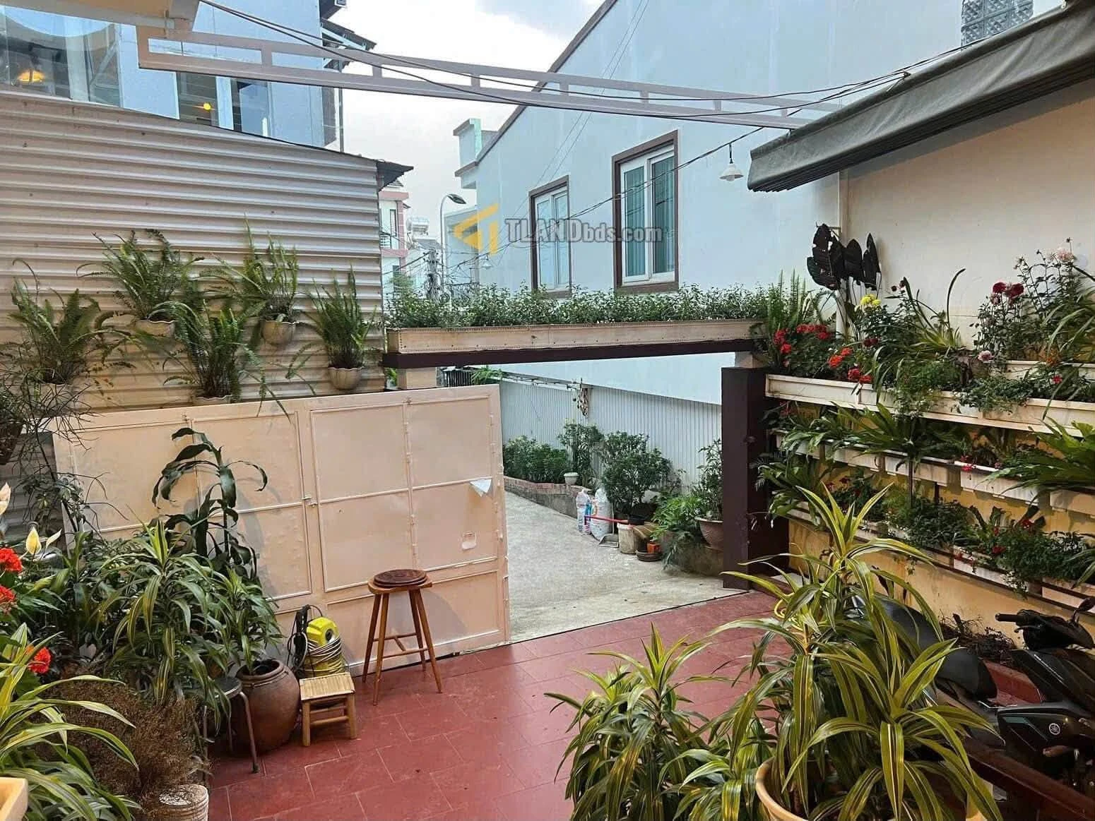 Bán nhà phố hẻm ô tô 91.6m² 4 phòng Đà Lạt - Ảnh 1