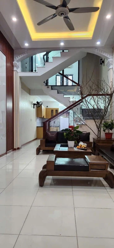 Bán nhà 3 tầng 79m² Vũ Hựu, Hải Dương