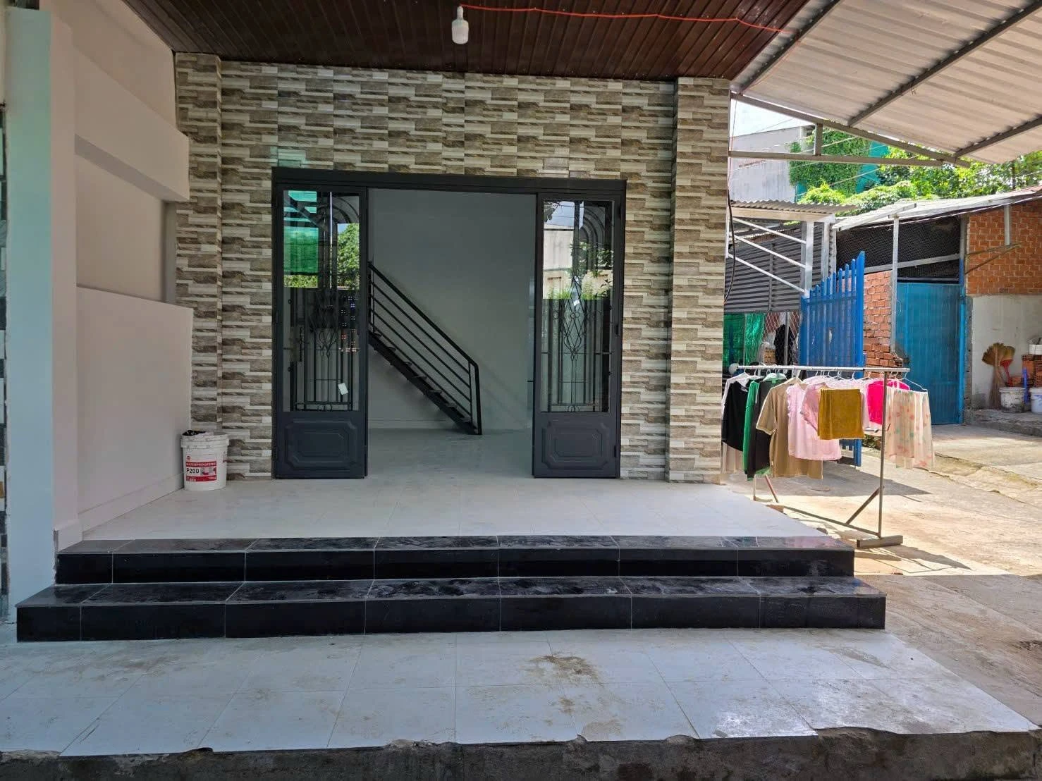 Nhà gác lửng 3PN 2WC 62m² gần chợ Thánh Tâm, 639 triệu - Ảnh 1