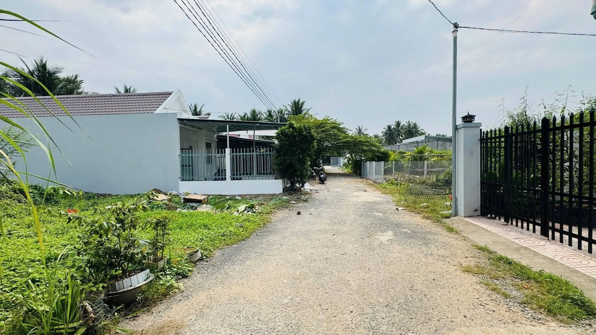 Bán đất 302m² Phường Bến Tre, gần điện máy Chợ Lớn, 1 tỷ 700 - Ảnh thu nhỏ 2