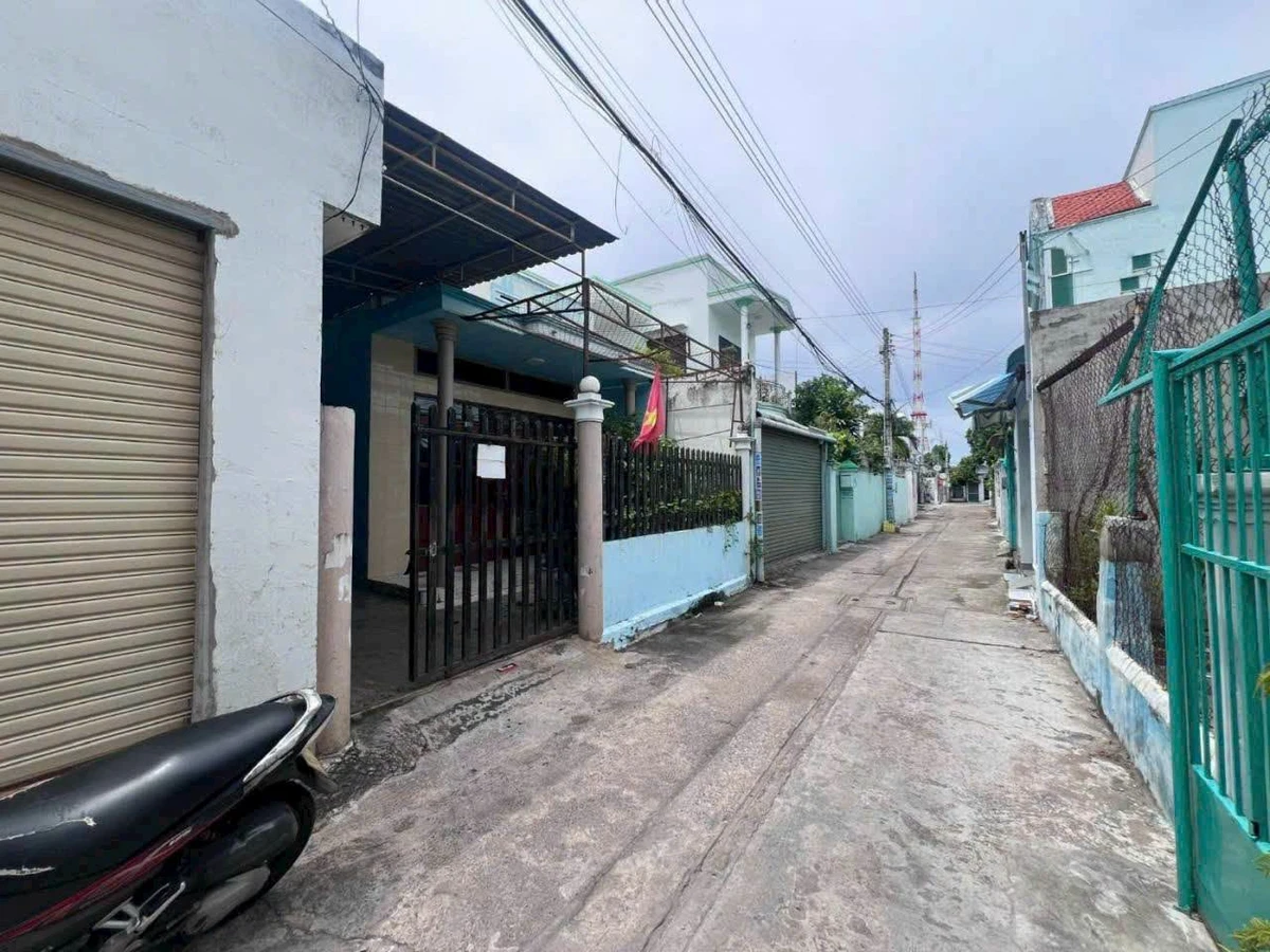 Bán nhà 129m2 ngang 10m Phan Thiết, Bình Thuận, giá 2 tỷ 900 triệu - Ảnh thu nhỏ 2
